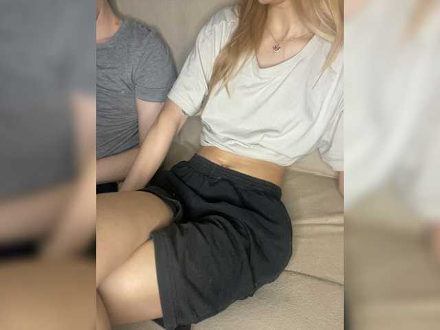 LinaTwins's BongaCams show and profile