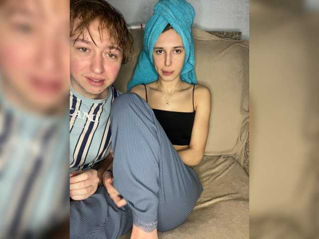 LinaTwins's BongaCams show and profile