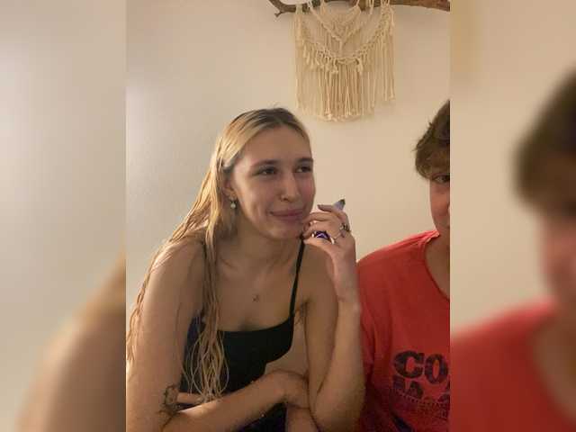 LinaTwins from BongaCams is Freechat