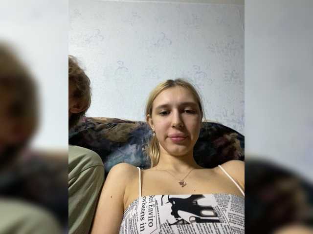 LinaTwins's BongaCams show and profile