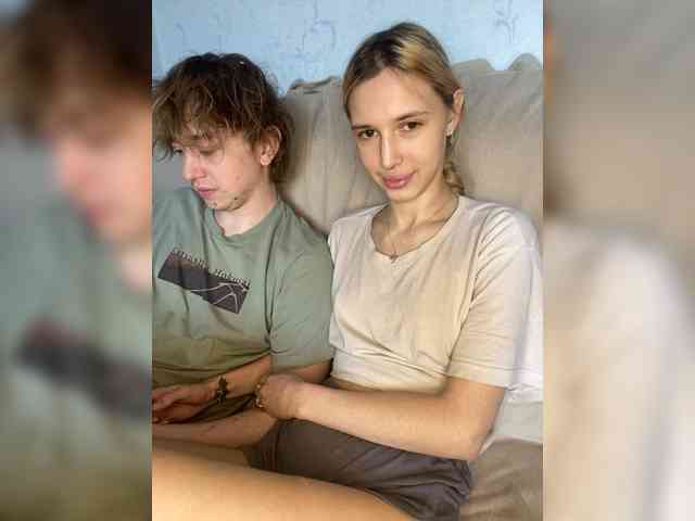 LinaTwins Live Webcam on BongaCams