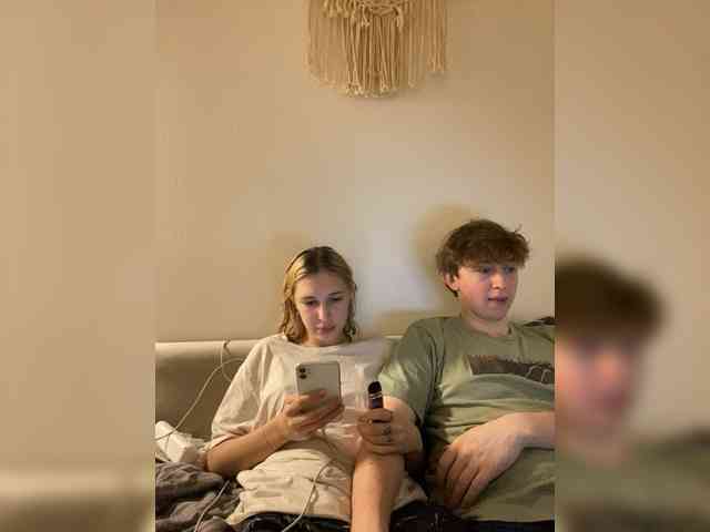 LinaTwins Live Webcam on BongaCams