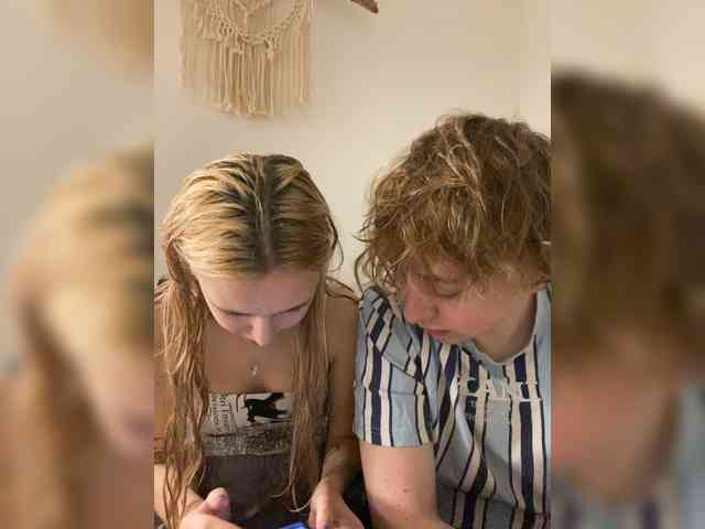 LinaTwins Live Webcam on BongaCams