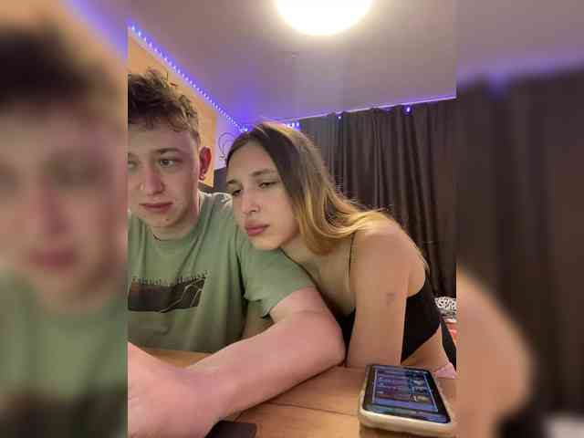 porn stripper LinaTwins