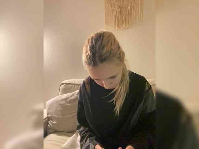 LinaTwins Live Webcam on BongaCams