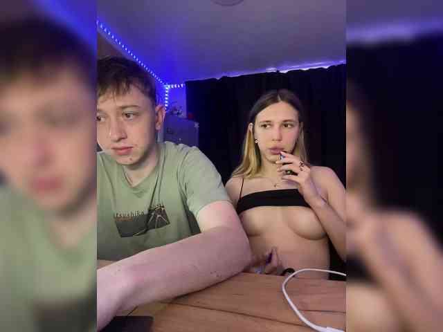 nude cam LinaTwins