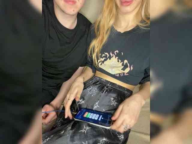 LinaTwins Live Webcam on BongaCams