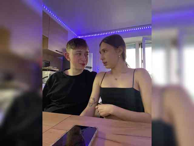 adult chat now LinaTwins