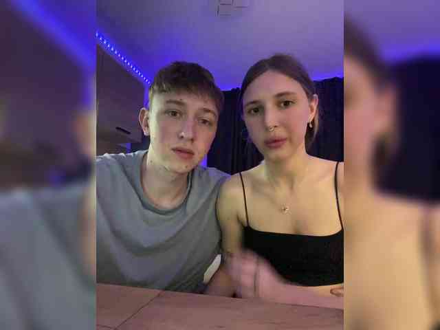 chat cam LinaTwins