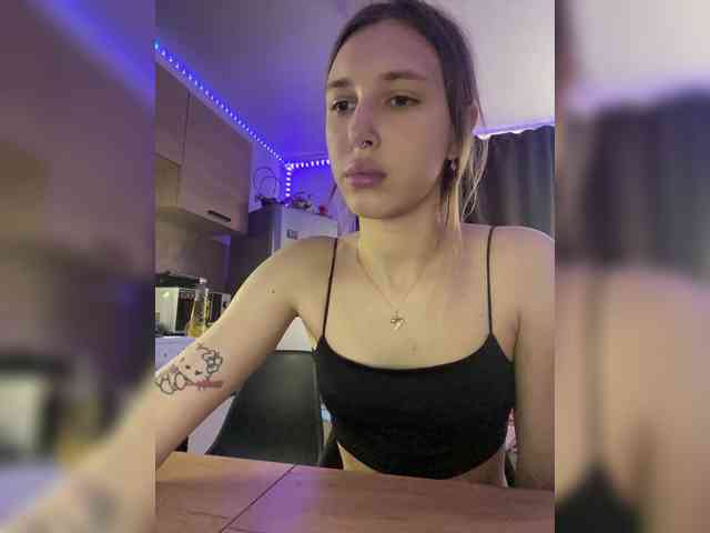 webcam hot LinaTwins