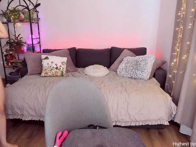 SweetCarrol — lets make it a good day :)t Lovense On. vibes start from 3 tks. The more you tip the more naughty we go ;) Pvts on. 