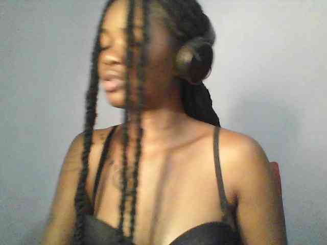 sexie-queen webcam