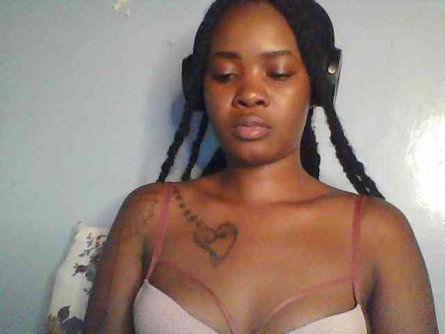 sexie-queen Live Webcam on BongaCams