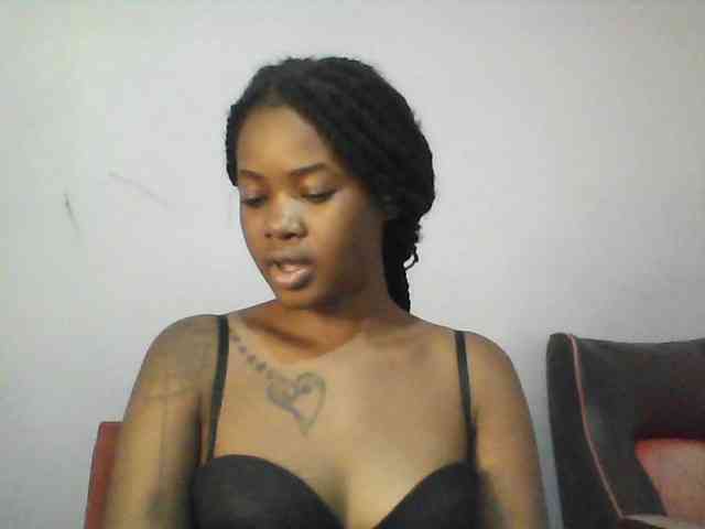 sexie-queen webcam