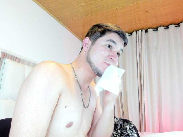 CameronandMartin's BongaCams show and profile