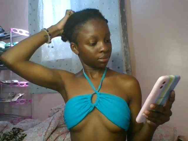 Xoxoteshy webcam