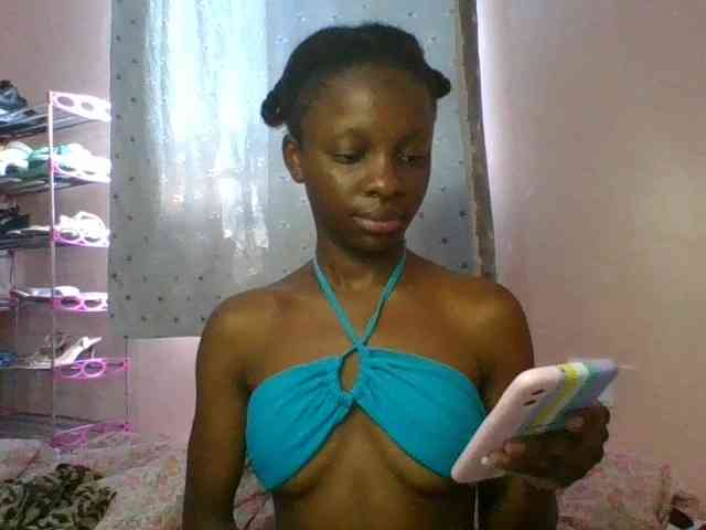 Xoxoteshy webcam