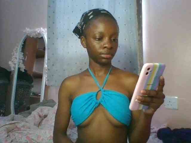Xoxoteshy webcam