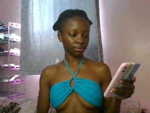 Xoxoteshy webcam