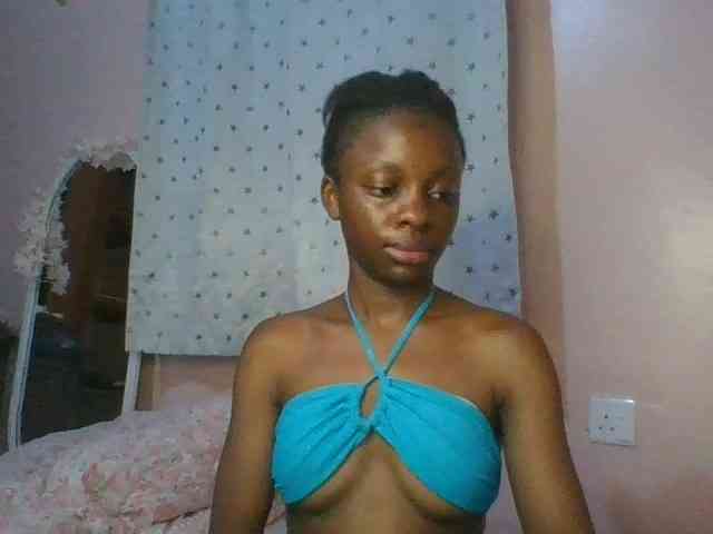 Xoxoteshy webcam