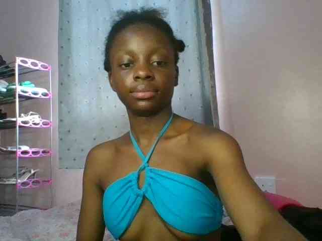 Xoxoteshy webcam