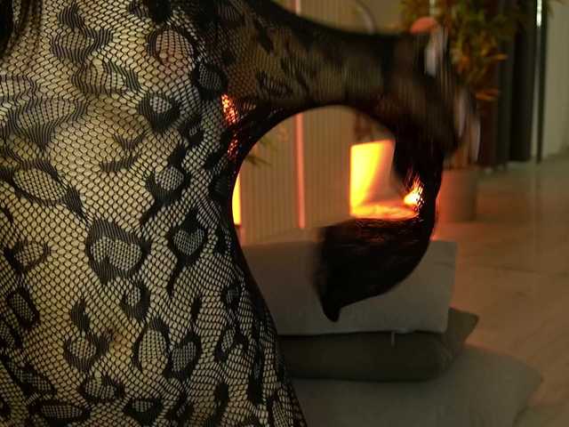 EmmaBlanco's BongaCams show and profile