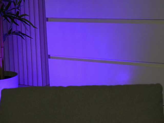 EmmaBlanco's BongaCams show and profile