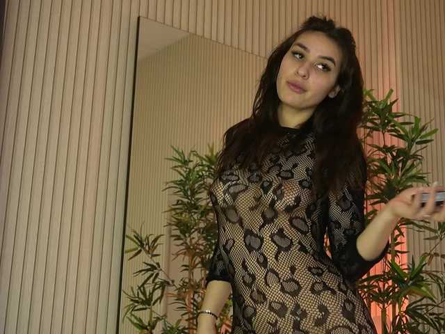 EmmaBlanco's BongaCams show and profile