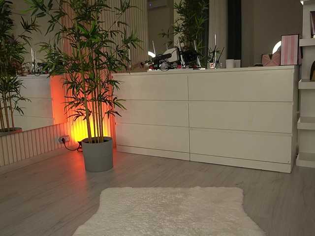 EmmaBlanco's BongaCams show and profile