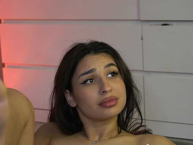 EmmaBlanco's BongaCams show and profile