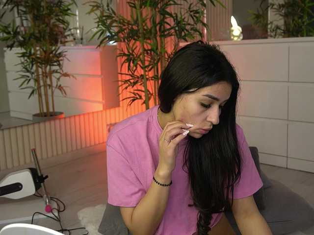 EmmaBlanco's BongaCams show and profile