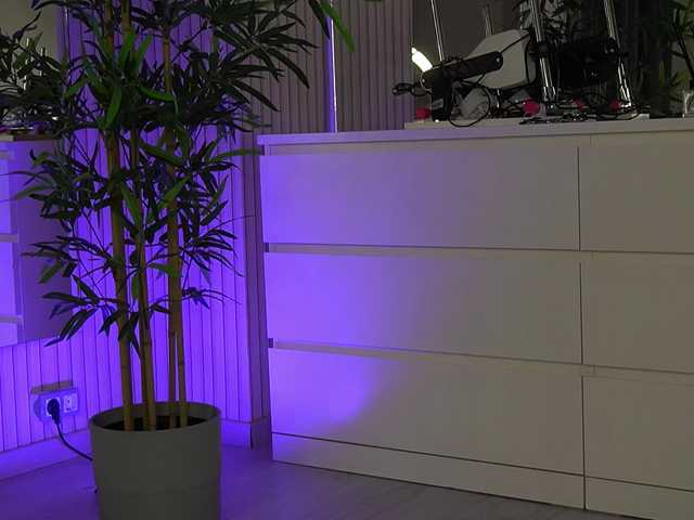 EmmaBlanco's BongaCams show and profile