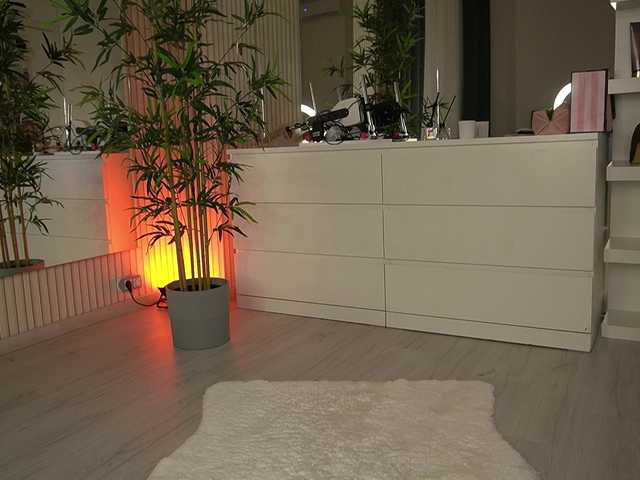 EmmaBlanco's BongaCams show and profile