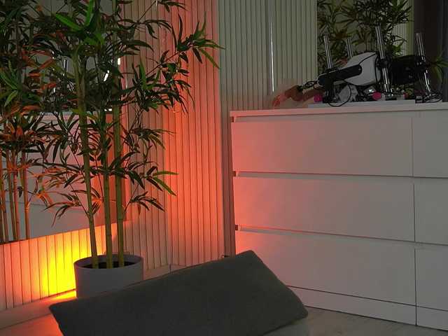 EmmaBlanco's BongaCams show and profile