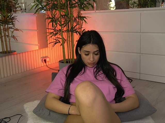 EmmaBlanco's BongaCams show and profile