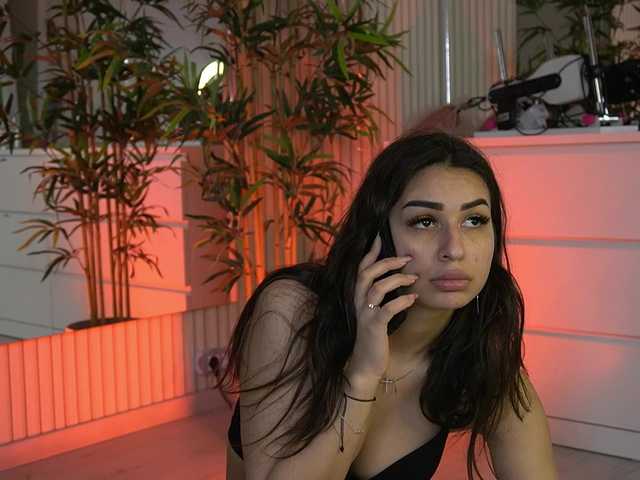 EmmaBlanco's BongaCams show and profile