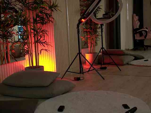 EmmaBlanco webcam