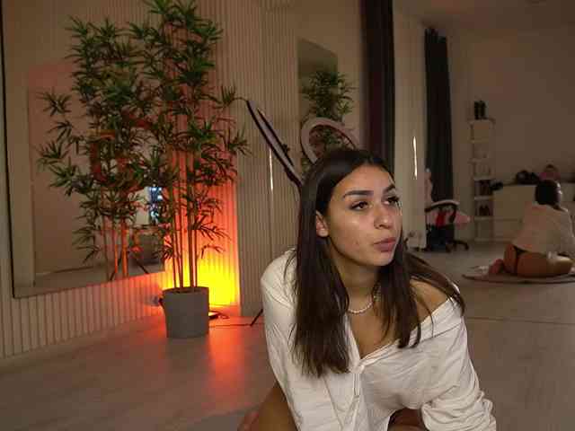 EmmaBlanco webcam