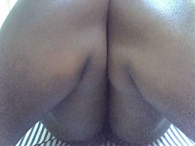  Queen-Triz chat room