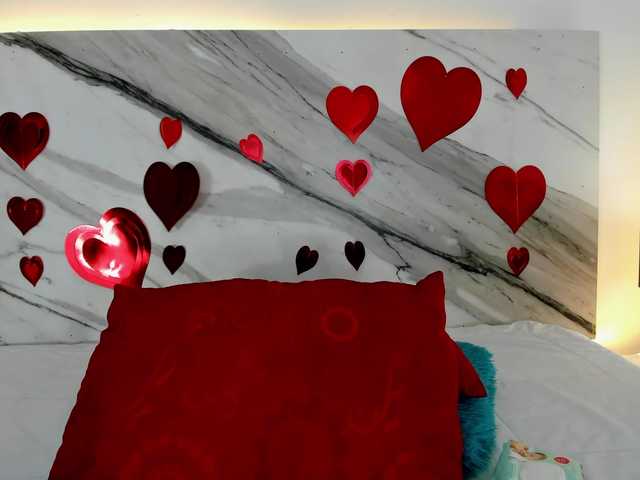 thamiina's BongaCams show and profile