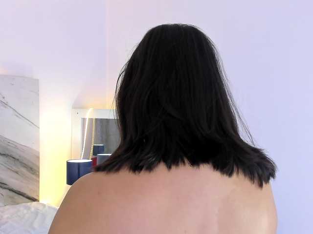 thamiina's BongaCams show and profile