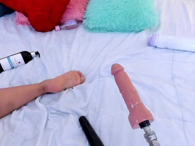 thamiina's BongaCams show and profile