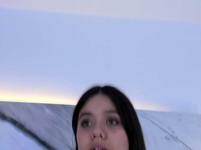 thamiina's BongaCams show and profile