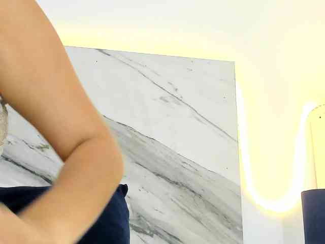 thamiina webcam