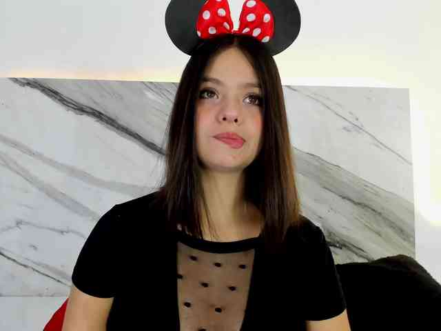 thamiina webcam
