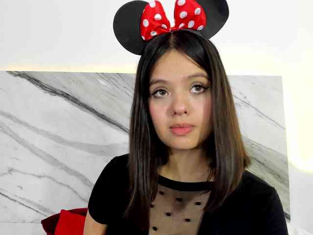 thamiina webcam