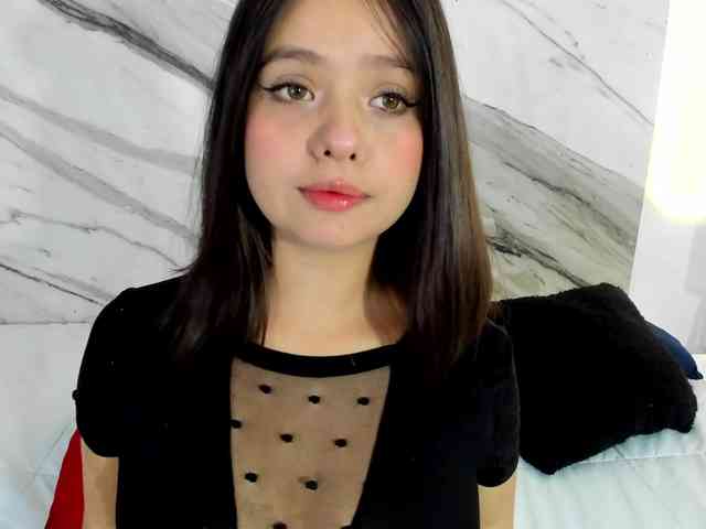 thamiina webcam
