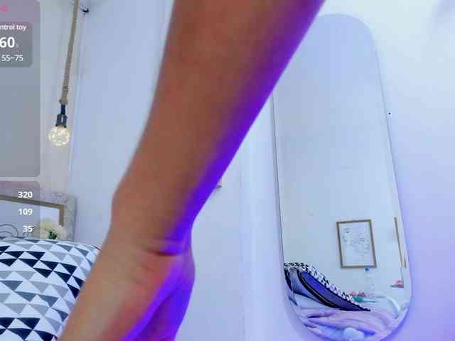thamiina Live Webcam on BongaCams
