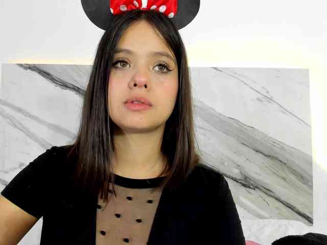 thamiina webcam