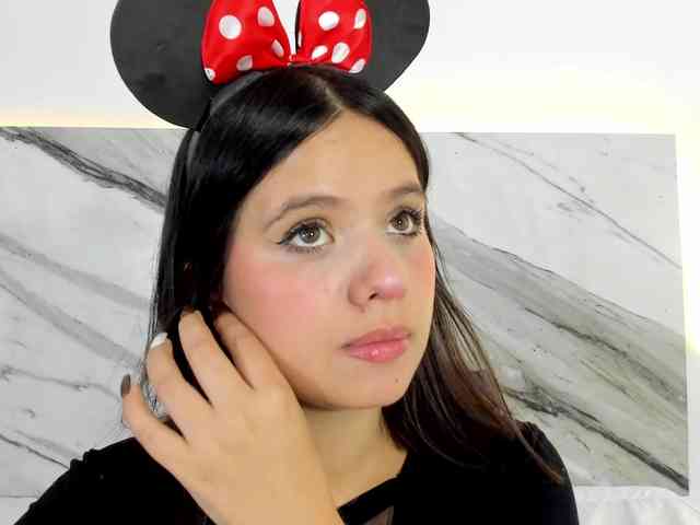 thamiina webcam